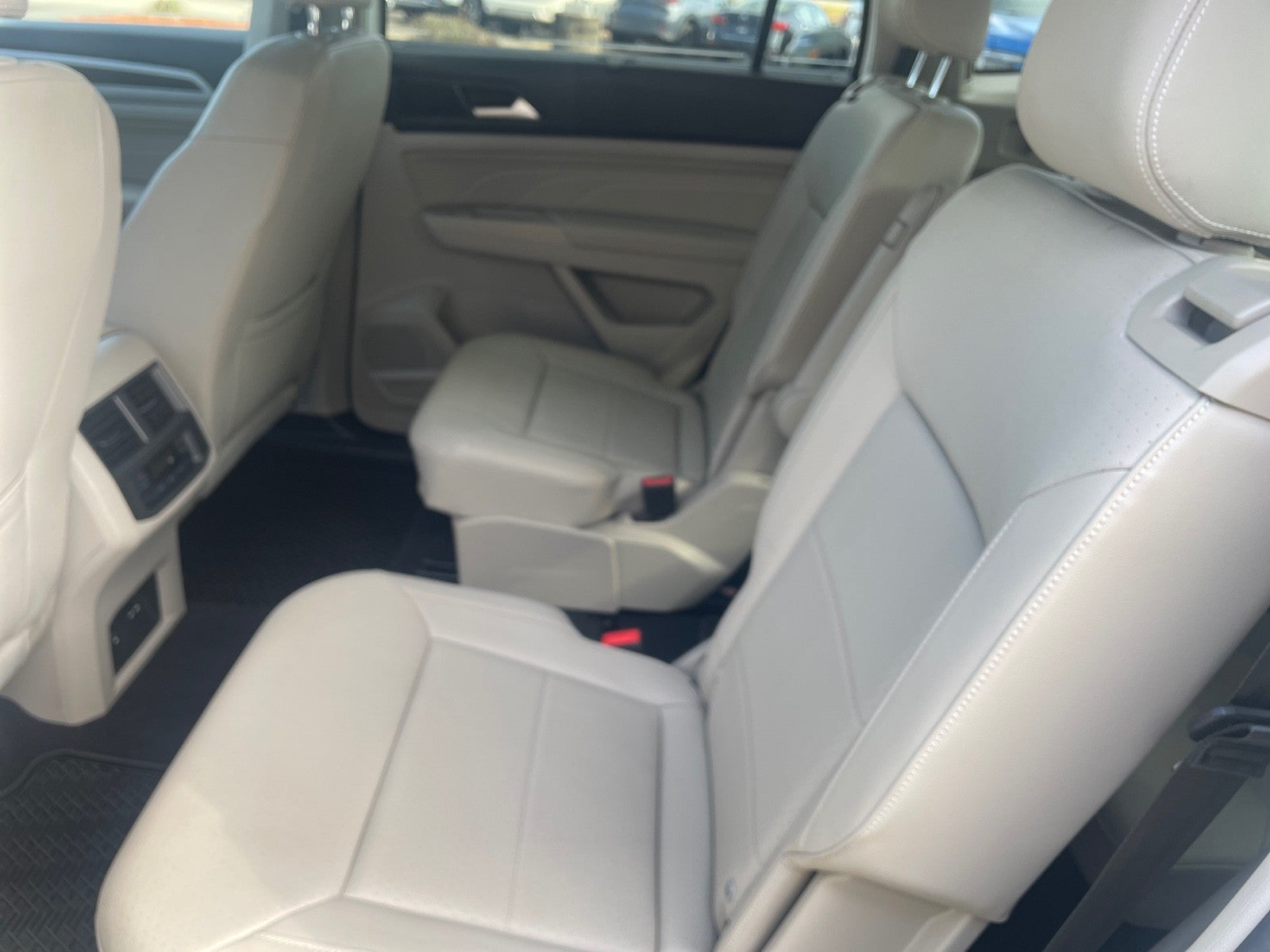 2021 Volkswagen Atlas 3.6L V6 SE w/Technology