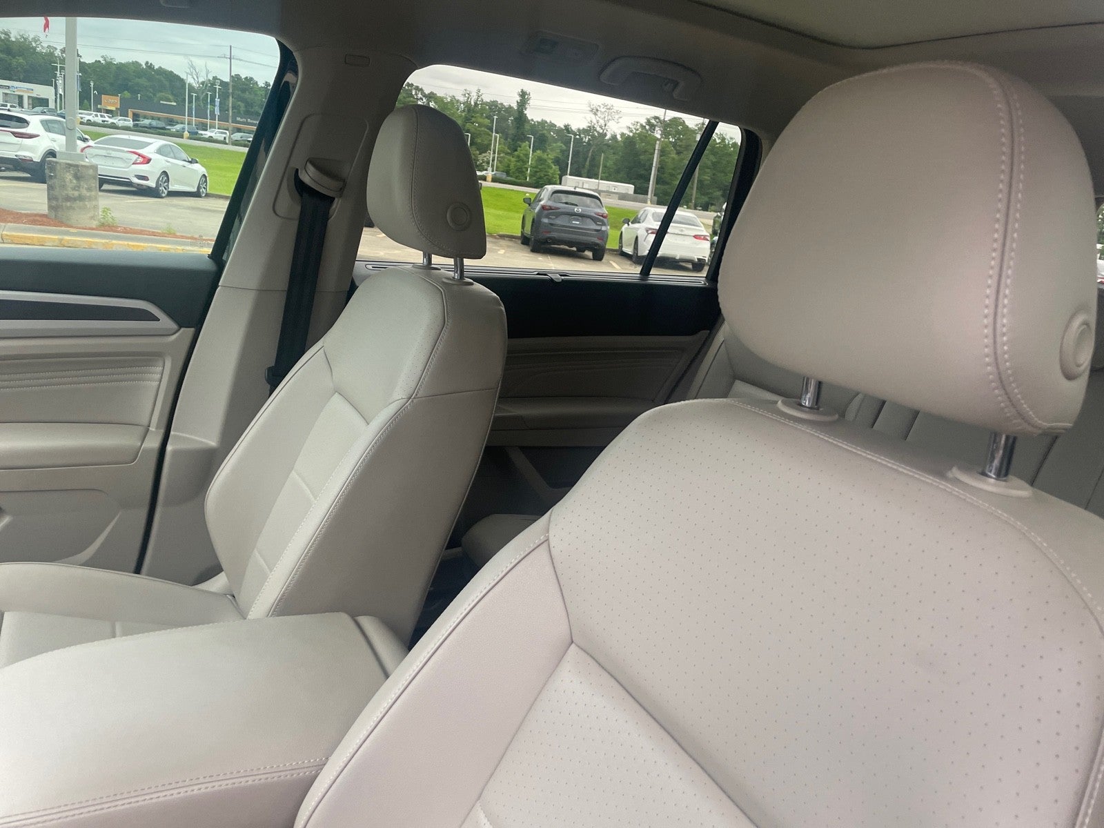 2021 Volkswagen Atlas 3.6L V6 SE w/Technology R-Line