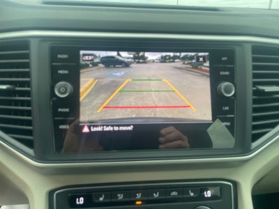 2021 Volkswagen Atlas 3.6L V6 SE w/Technology R-Line