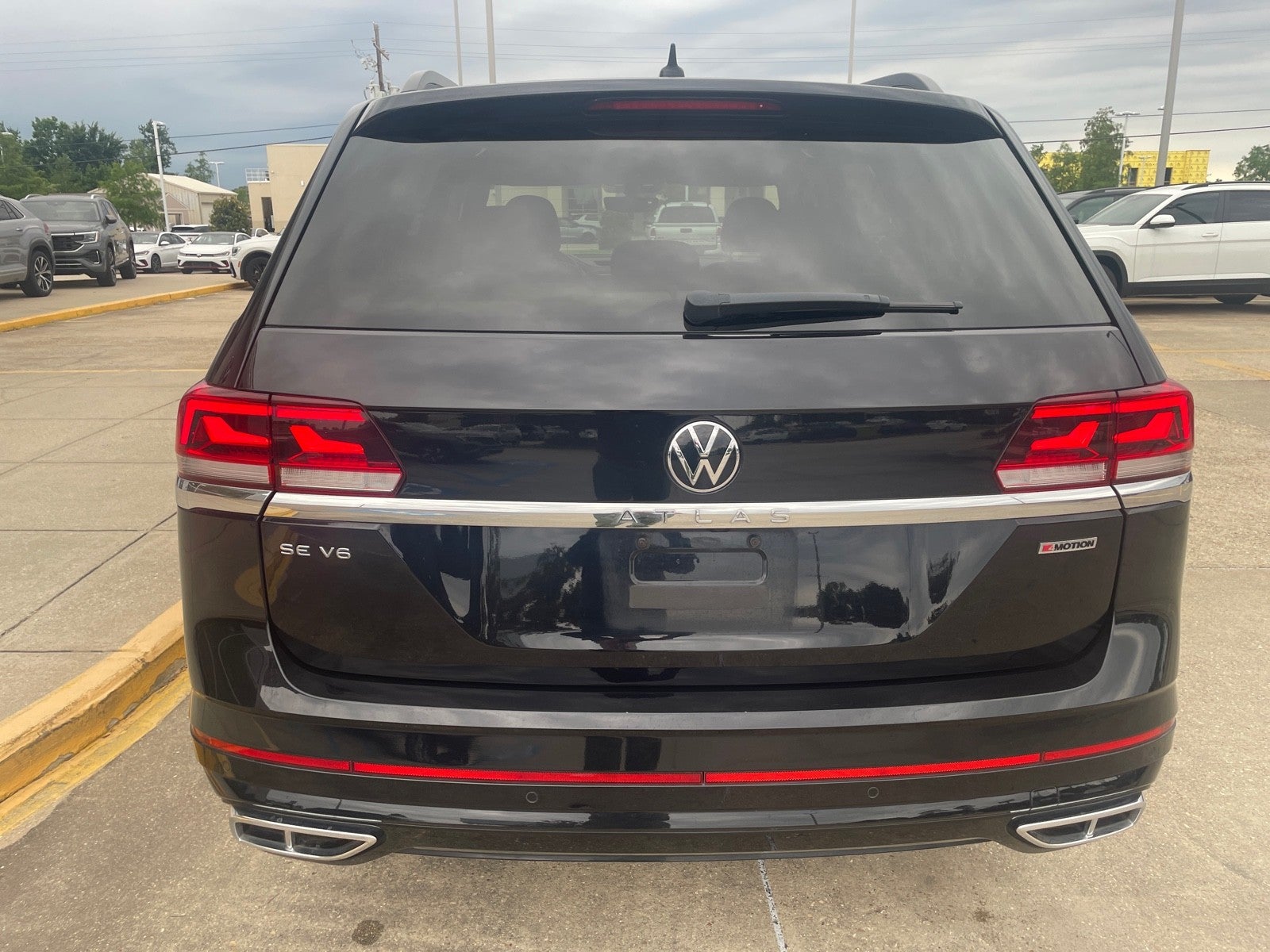 2021 Volkswagen Atlas 3.6L V6 SE w/Technology R-Line