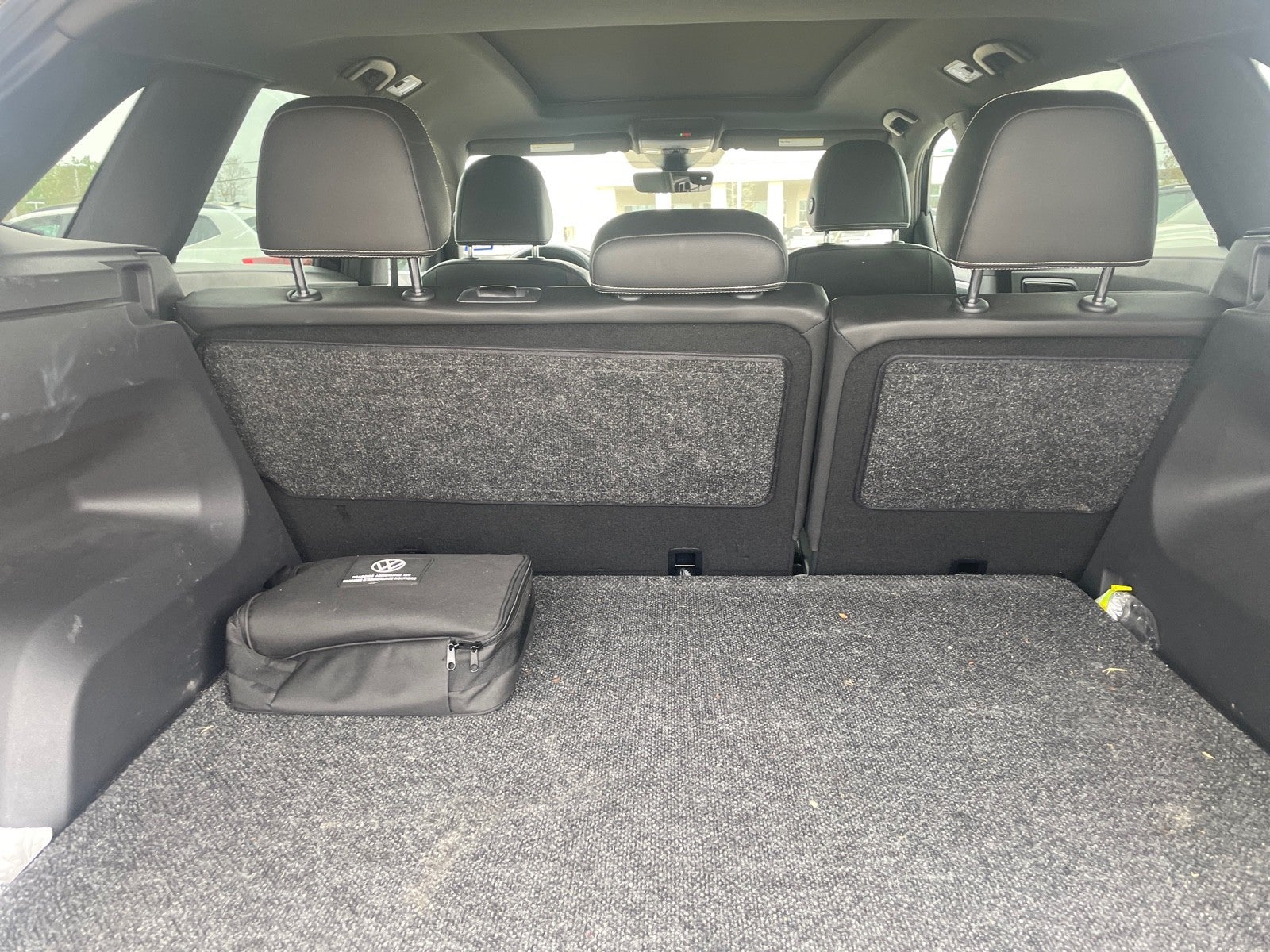 2023 Volkswagen Atlas Cross Sport 2.0T SEL R-Line Black