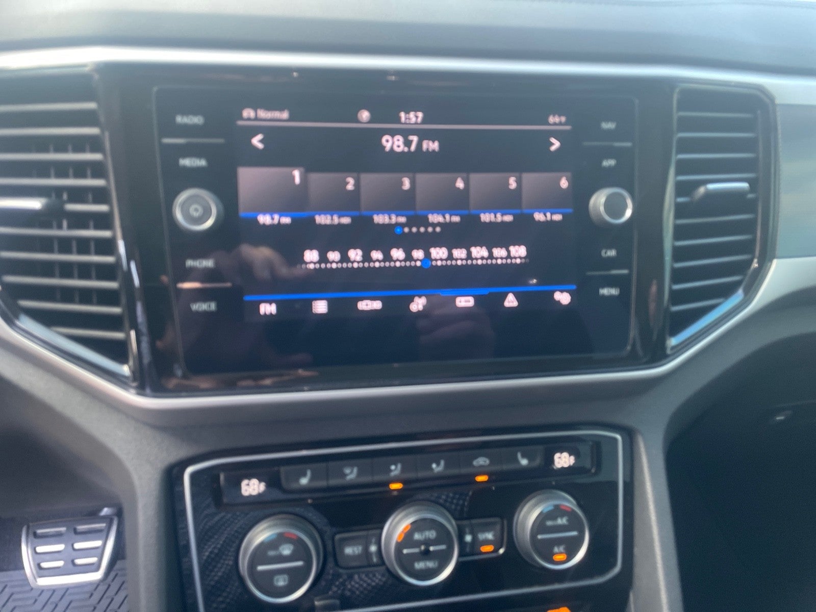 2022 Volkswagen Atlas 3.6L V6 SEL R-Line Black