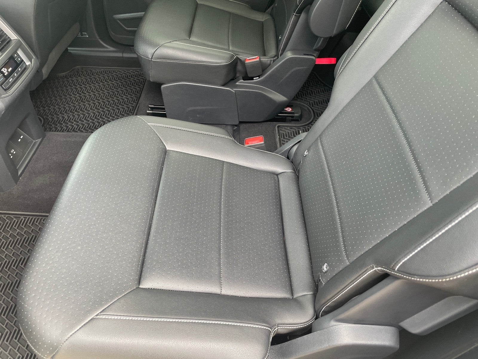 2023 Volkswagen Atlas 3.6L V6 SEL R-Line Black