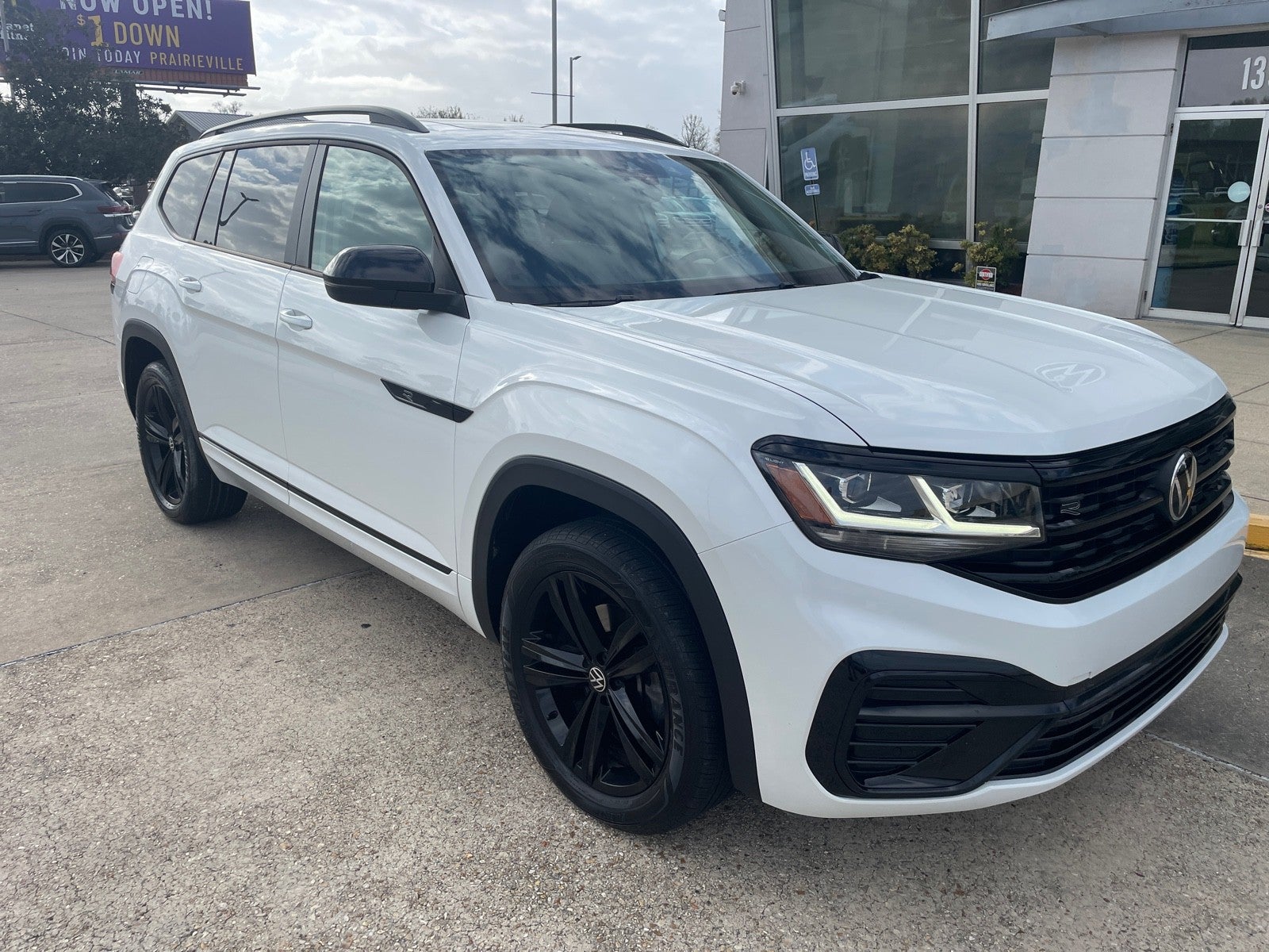 2023 Volkswagen Atlas 3.6L V6 SEL R-Line Black