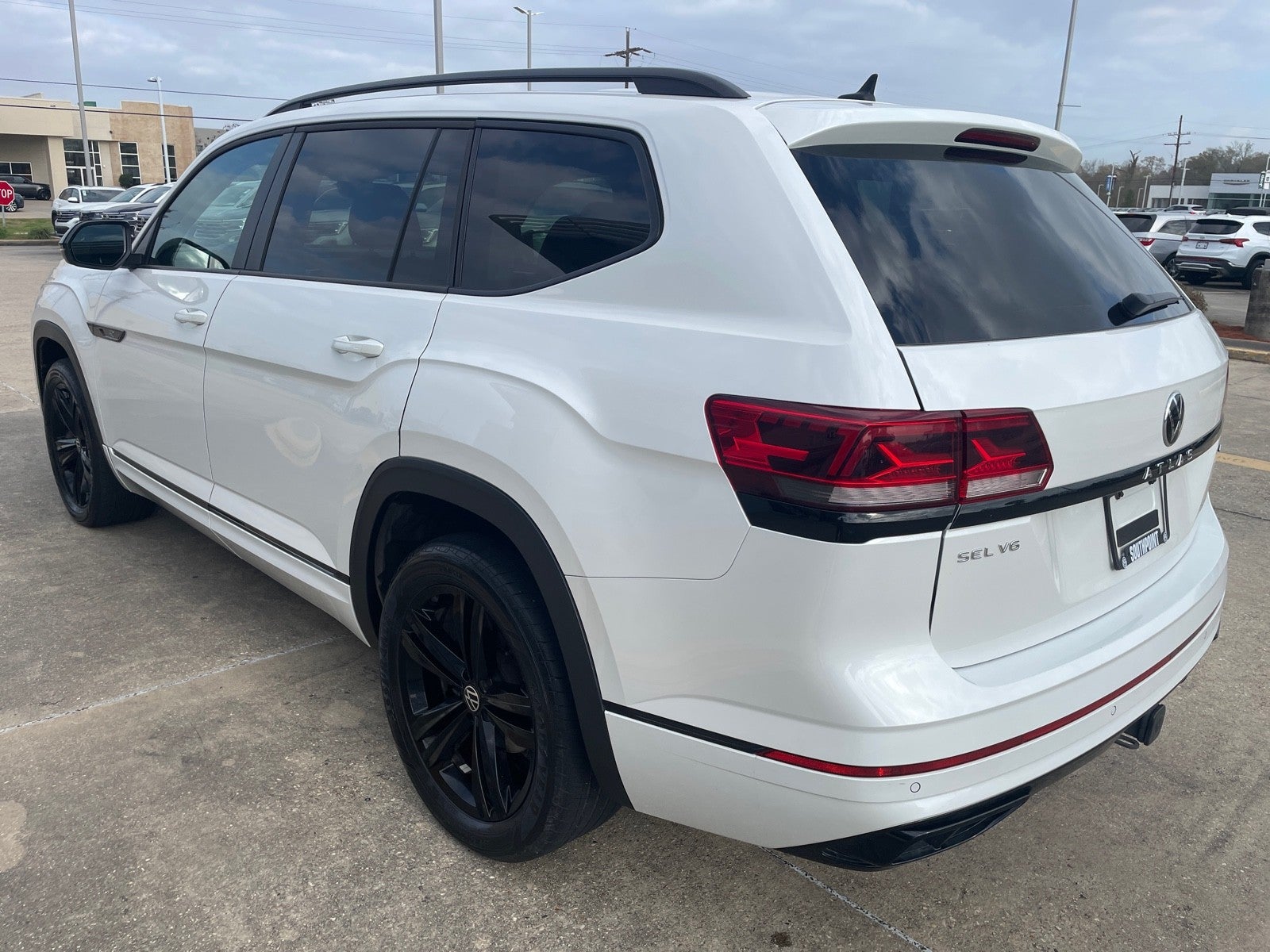 2023 Volkswagen Atlas 3.6L V6 SEL R-Line Black