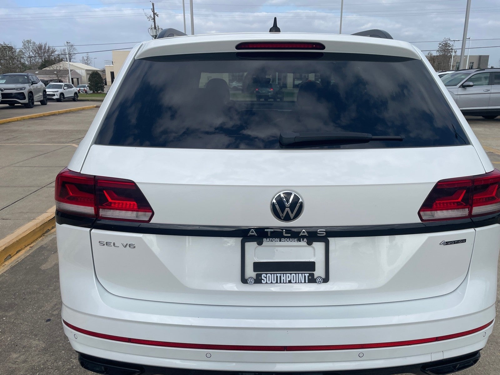 2023 Volkswagen Atlas 3.6L V6 SEL R-Line Black