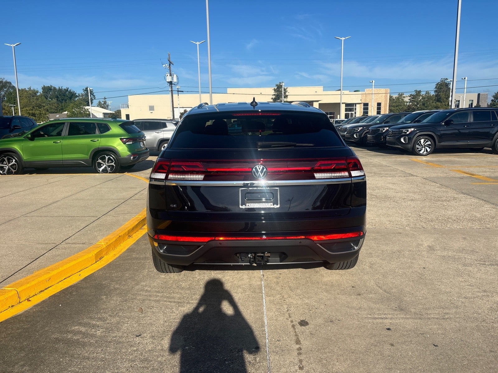 2026 Volkswagen Atlas Cross Sport 2.0T SE w/Technology