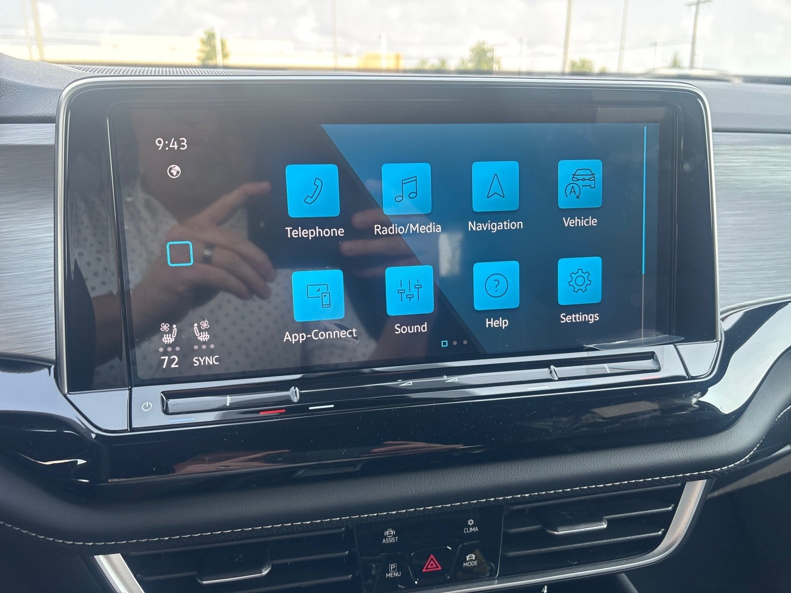 2026 Volkswagen Atlas Cross Sport 2.0T SE w/Technology