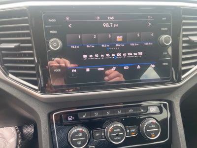 2022 Volkswagen Atlas Cross Sport 2.0T SE w/Technology