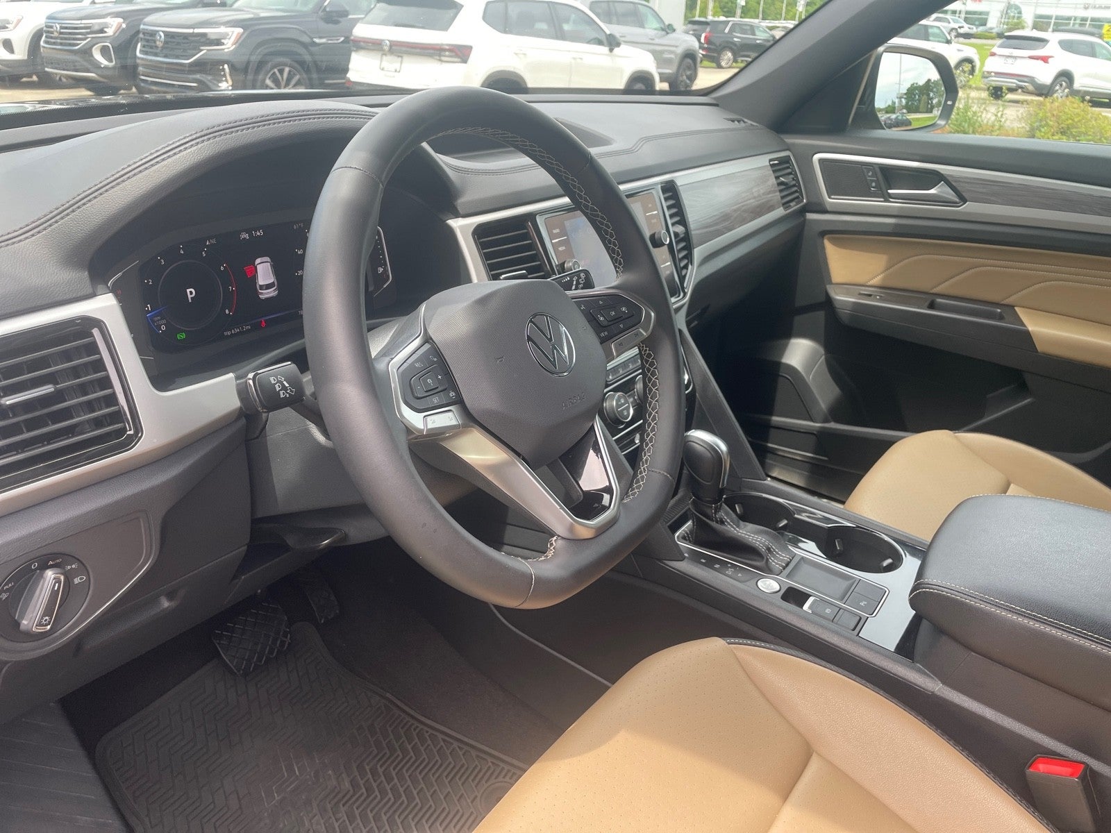 2022 Volkswagen Atlas Cross Sport 2.0T SE w/Technology