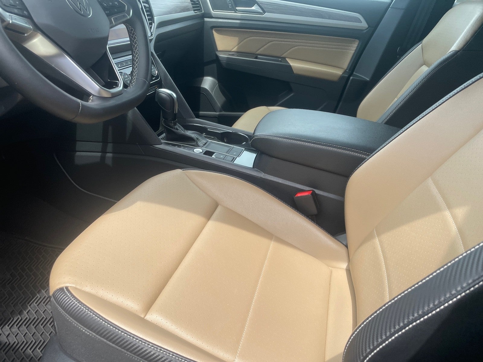 2022 Volkswagen Atlas Cross Sport 2.0T SE w/Technology