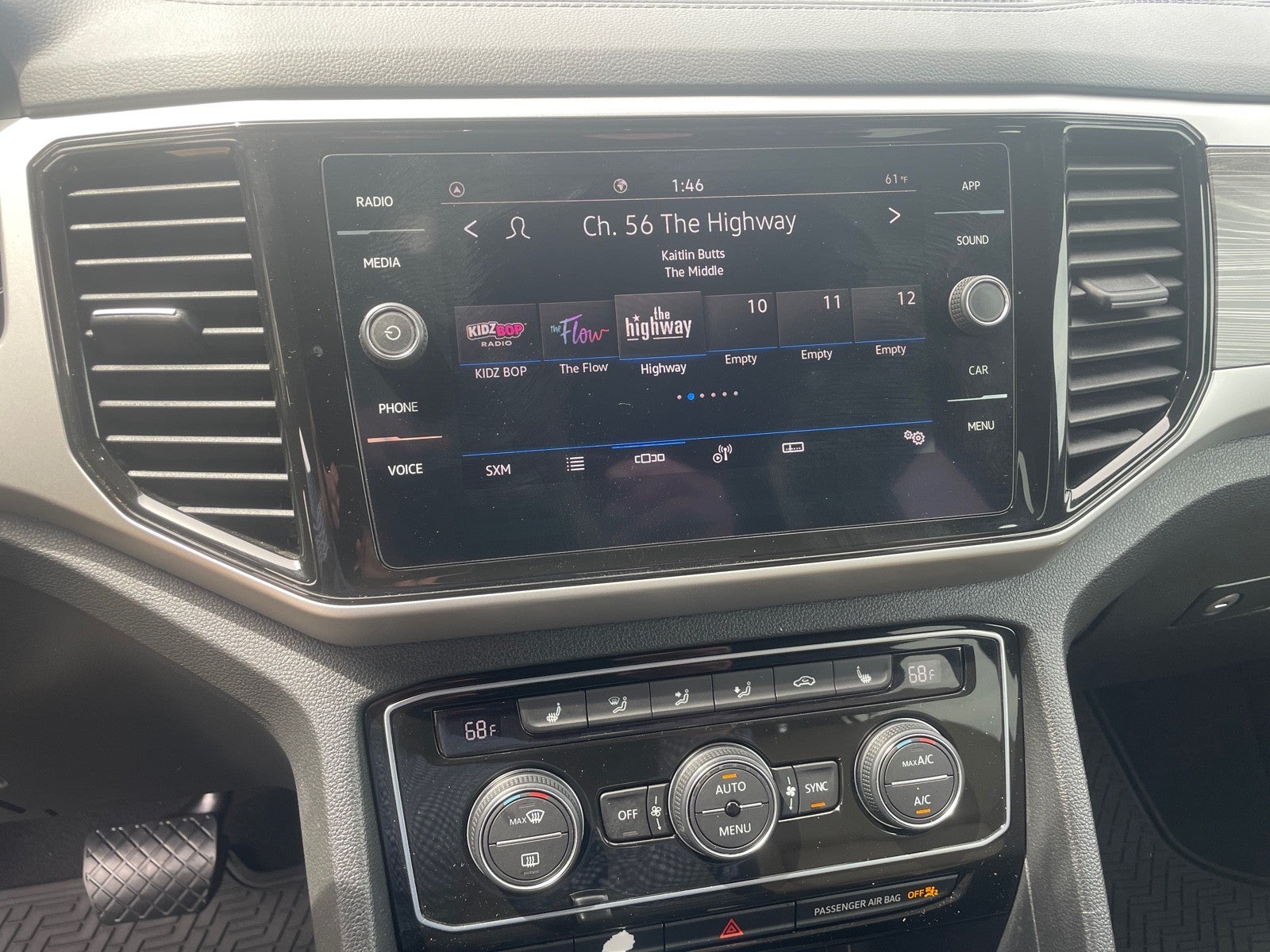 2022 Volkswagen Atlas Cross Sport 2.0T SE w/Technology