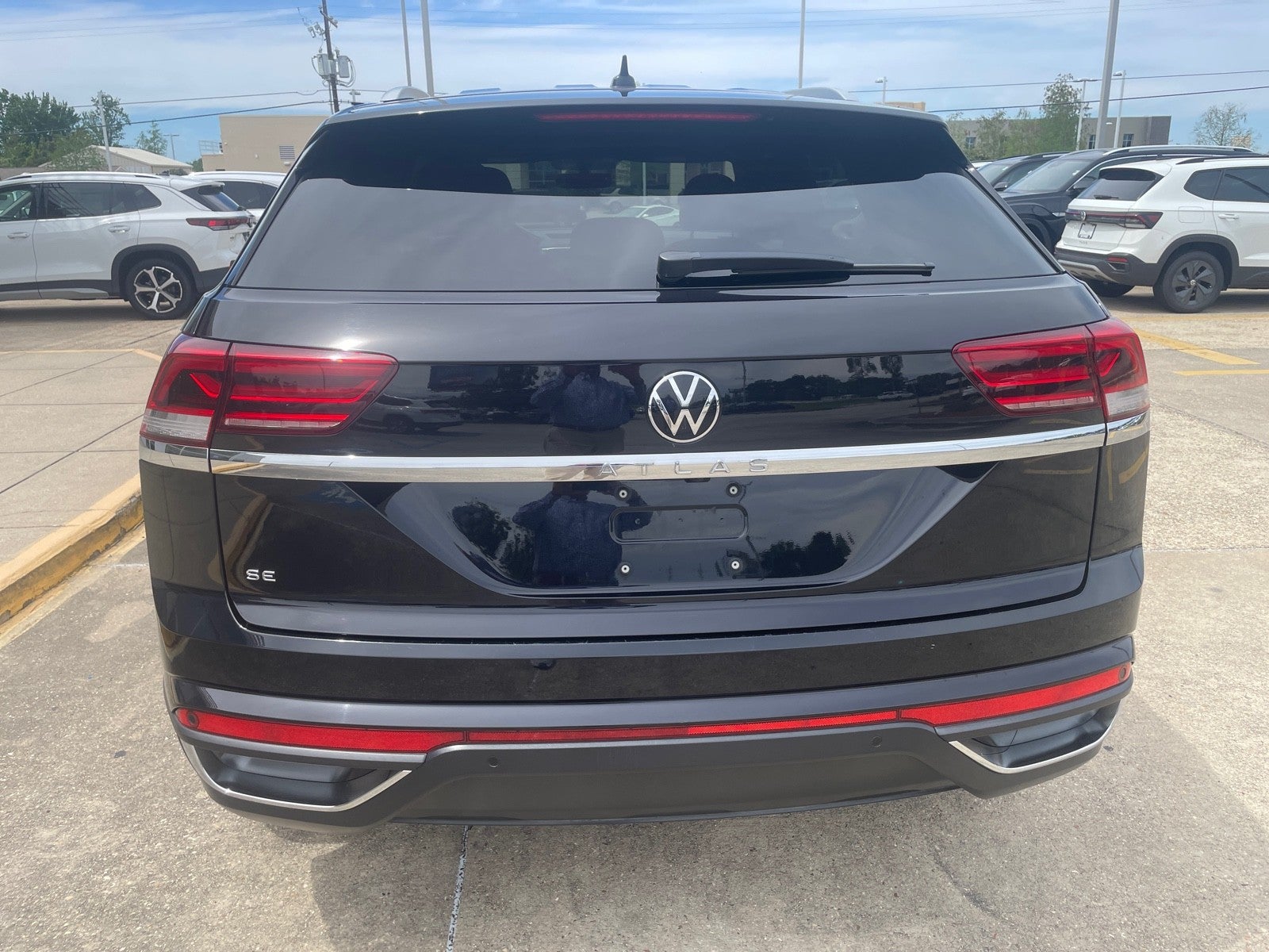 2022 Volkswagen Atlas Cross Sport 2.0T SE w/Technology