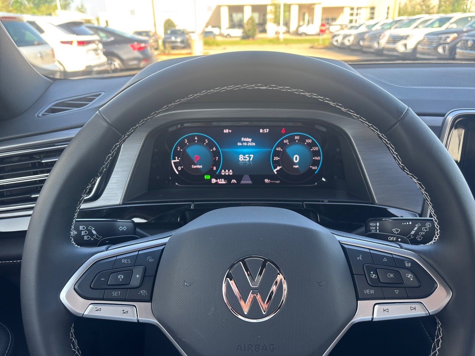 2026 Volkswagen Atlas Cross Sport 2.0T SE w/Technology