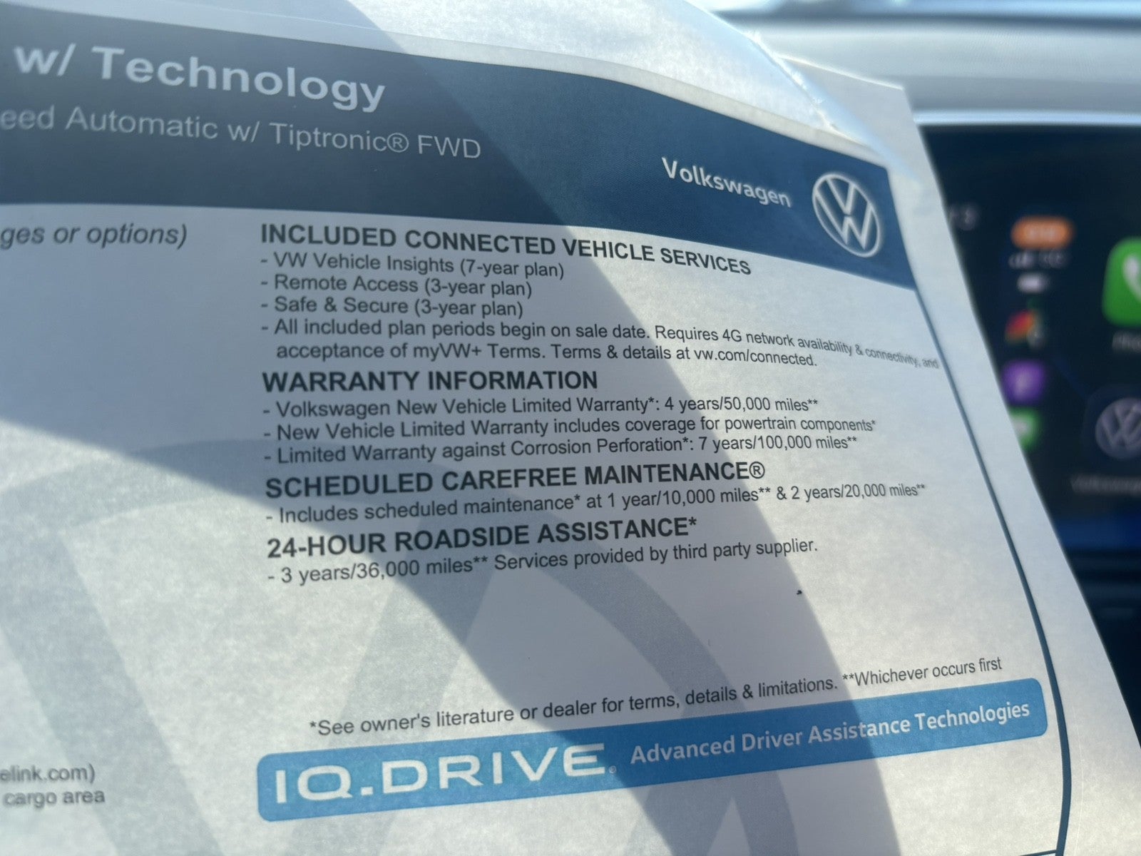 2026 Volkswagen Atlas Cross Sport 2.0T SE w/Technology