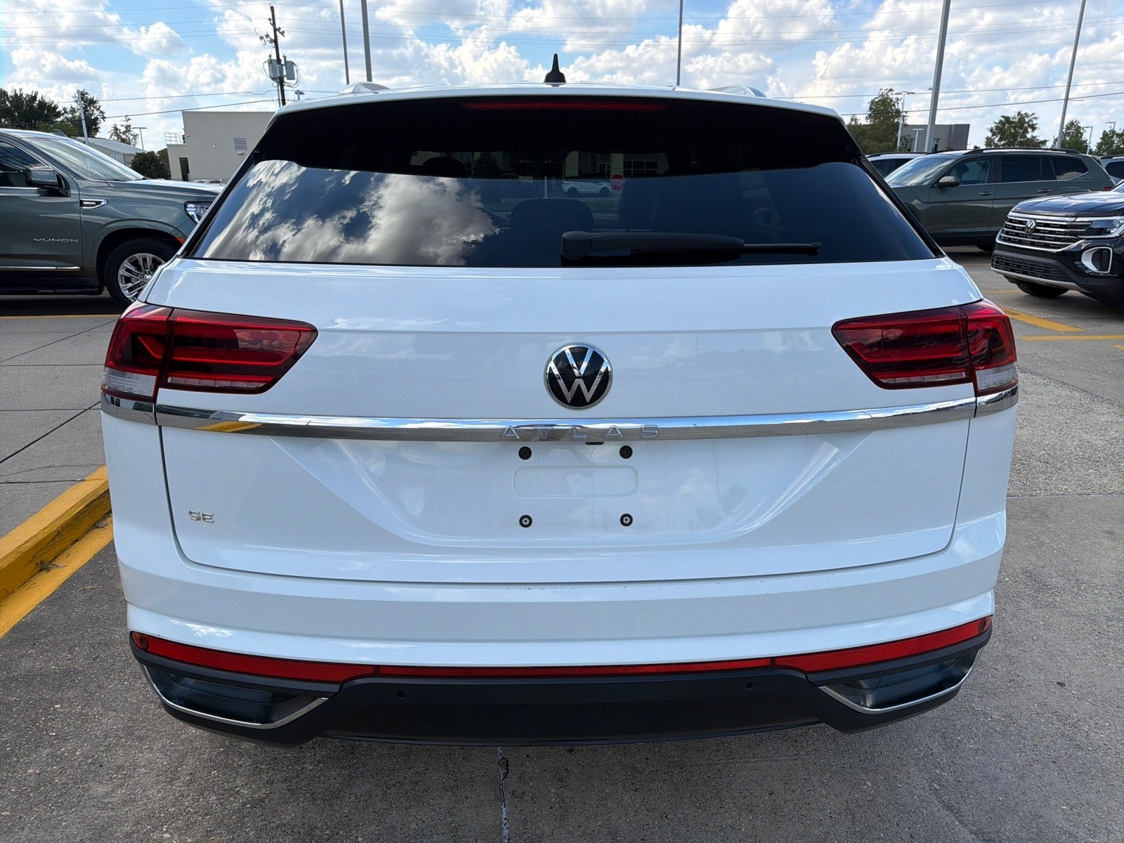 2023 Volkswagen Atlas Cross Sport 2.0T SE w/Technology
