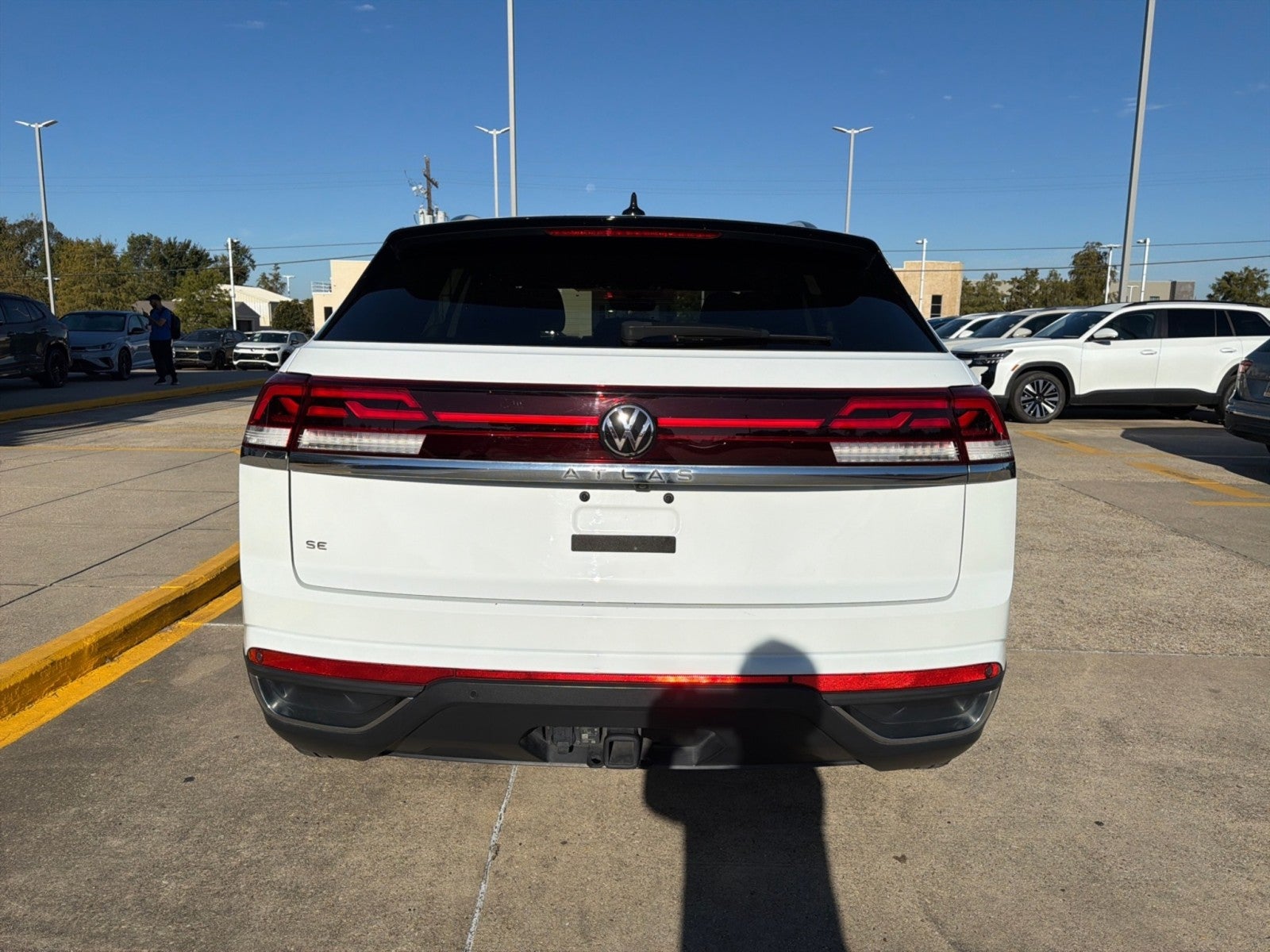 2024 Volkswagen Atlas Cross Sport 2.0T SE w/Technology