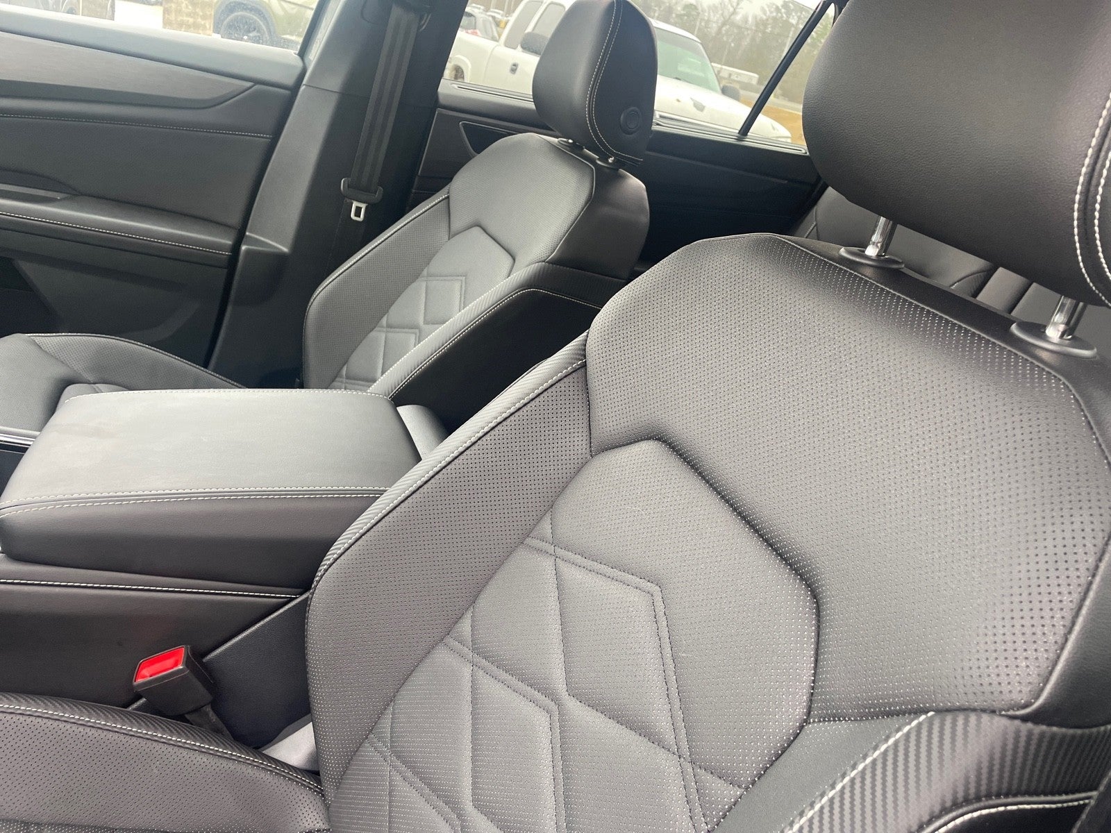 2024 Volkswagen Atlas Cross Sport 2.0T SE w/Technology