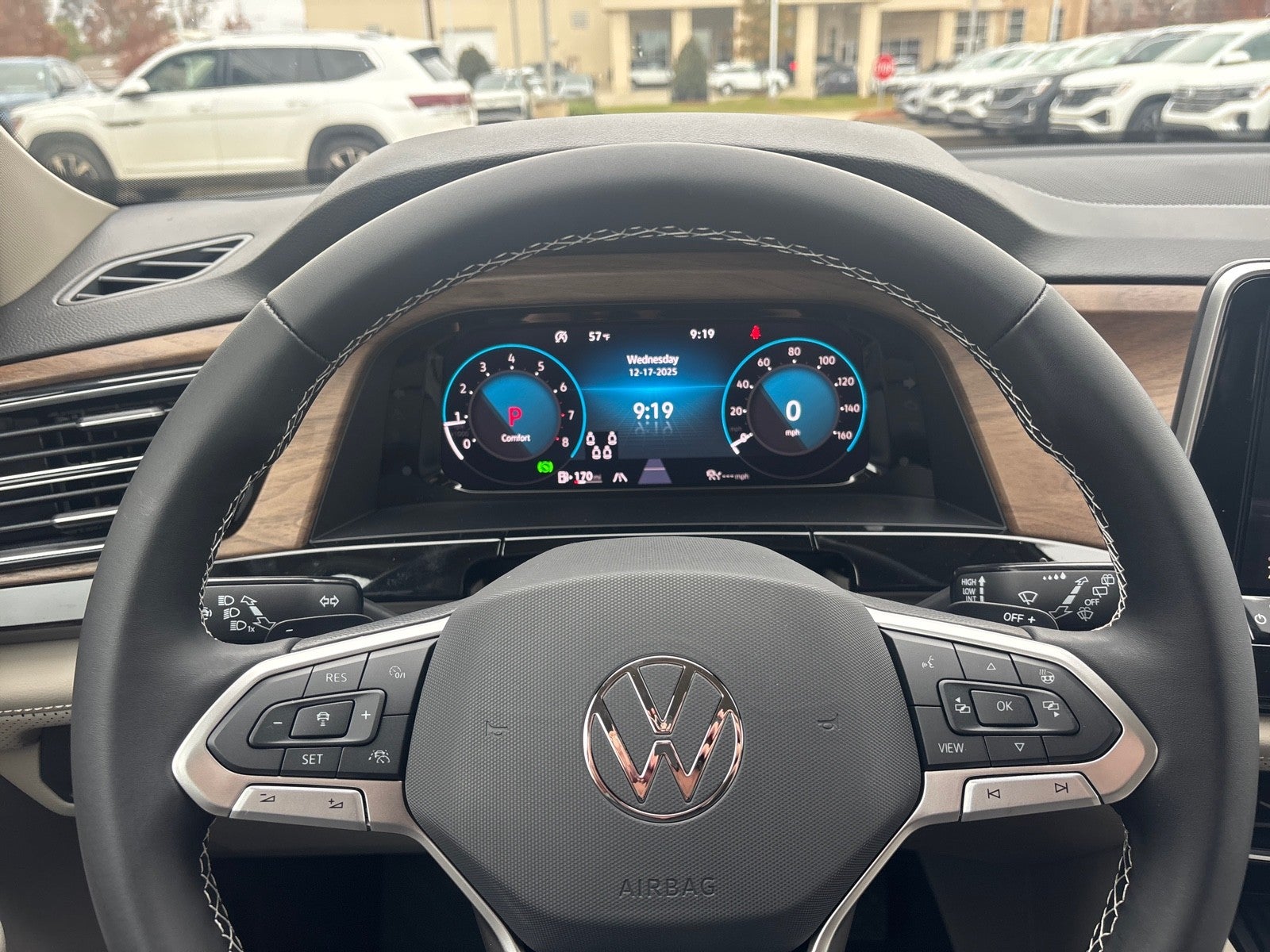 2026 Volkswagen Atlas 2.0T SE w/Technology