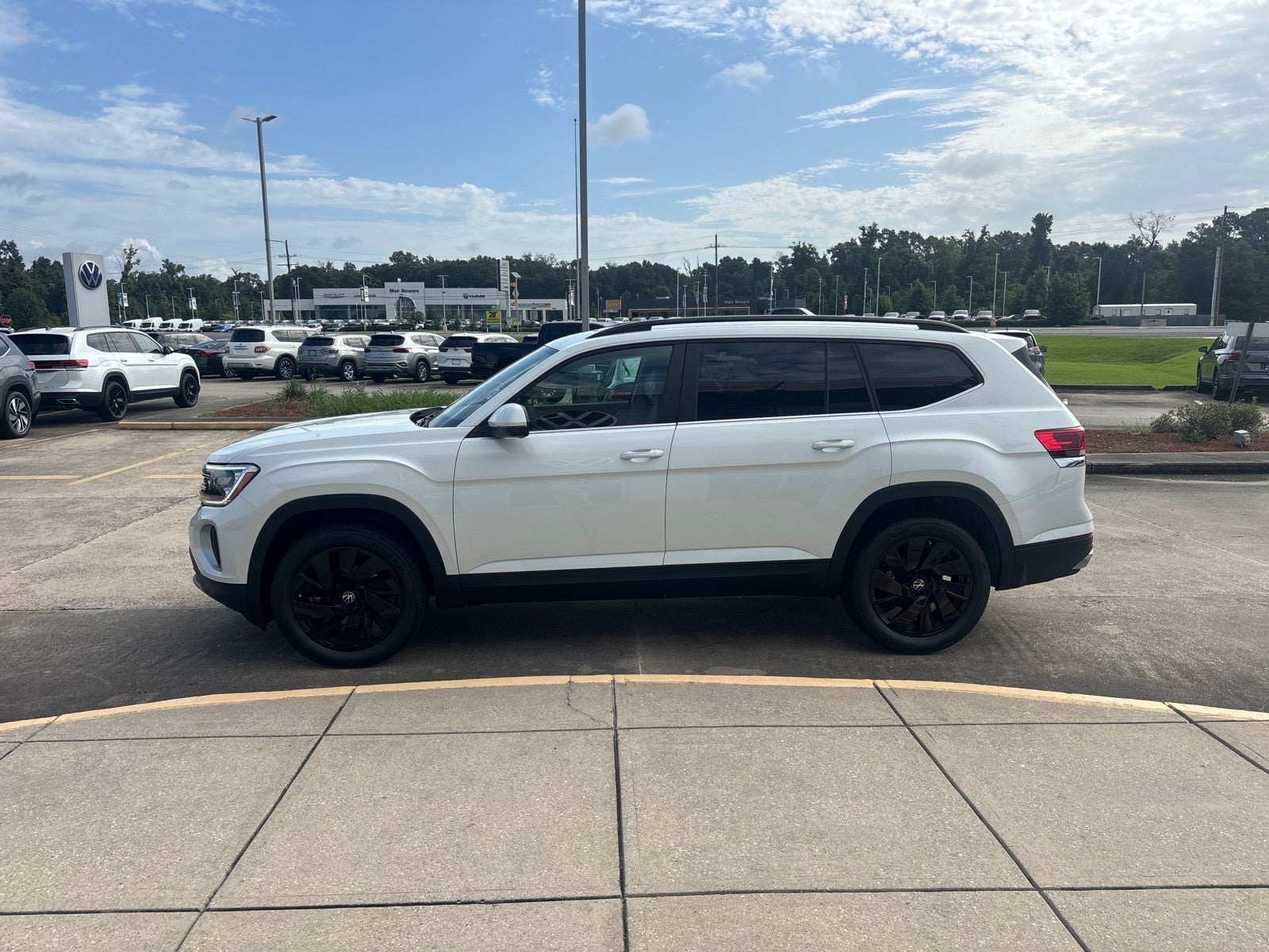 2026 Volkswagen Atlas 2.0T SE w/Technology