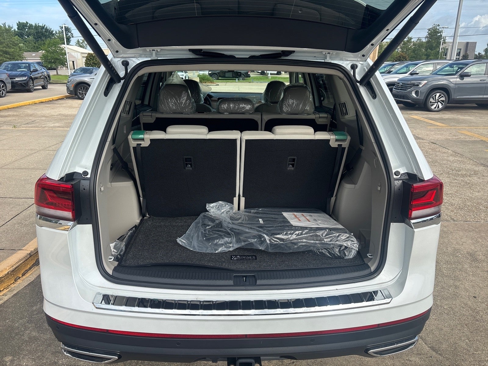 2026 Volkswagen Atlas 2.0T SE w/Technology