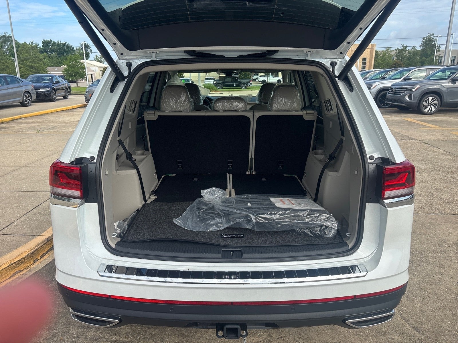2026 Volkswagen Atlas 2.0T SE w/Technology