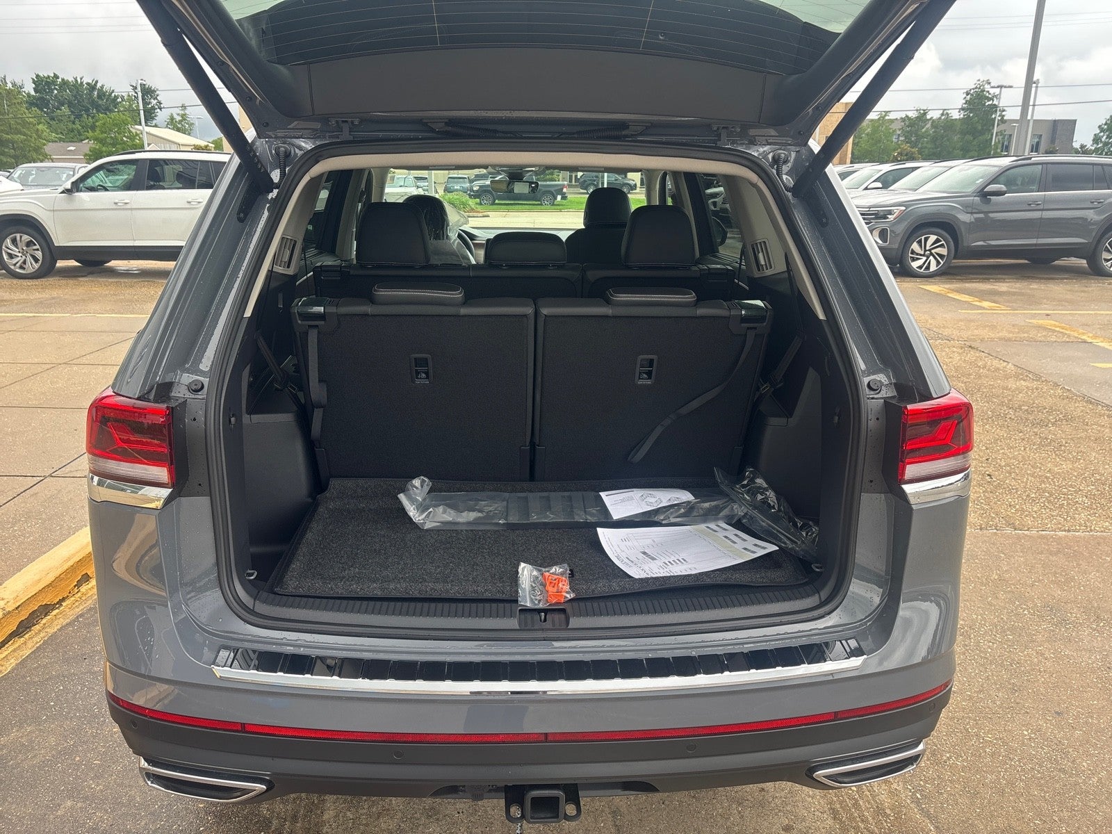2026 Volkswagen Atlas 2.0T SE w/Technology