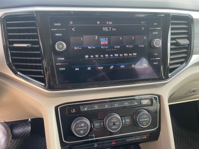 2022 Volkswagen Atlas 3.6L V6 SE w/Technology