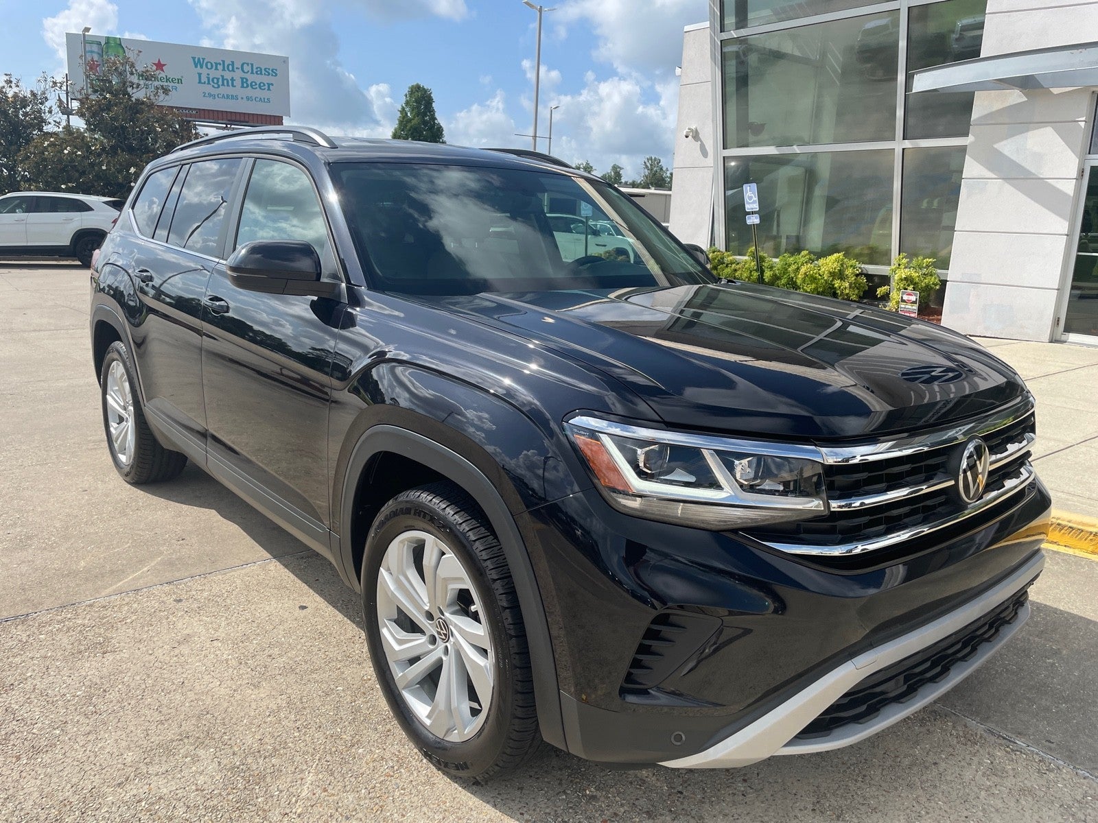 2022 Volkswagen Atlas 3.6L V6 SE w/Technology