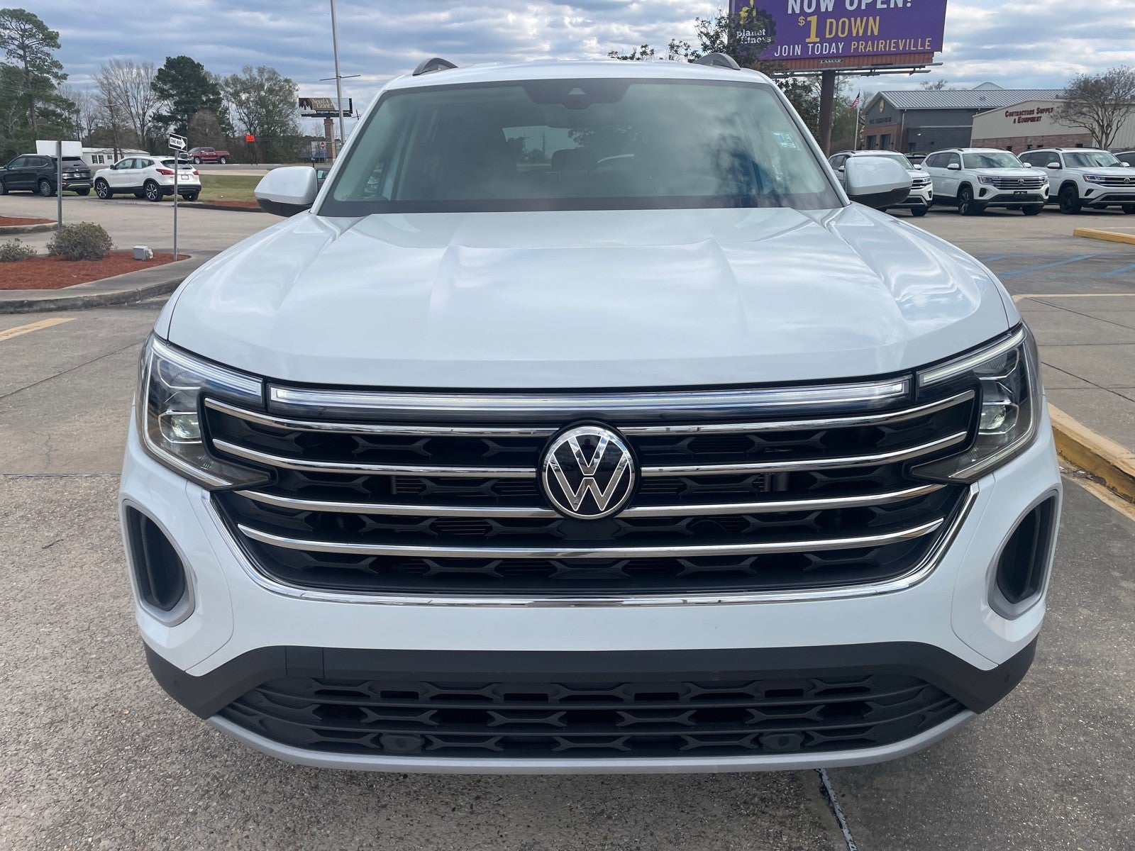 2025 Volkswagen Atlas 2.0T SE w/Technology