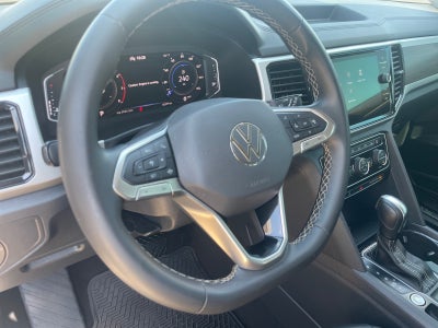 2022 Volkswagen Atlas 3.6L V6 SE w/Technology