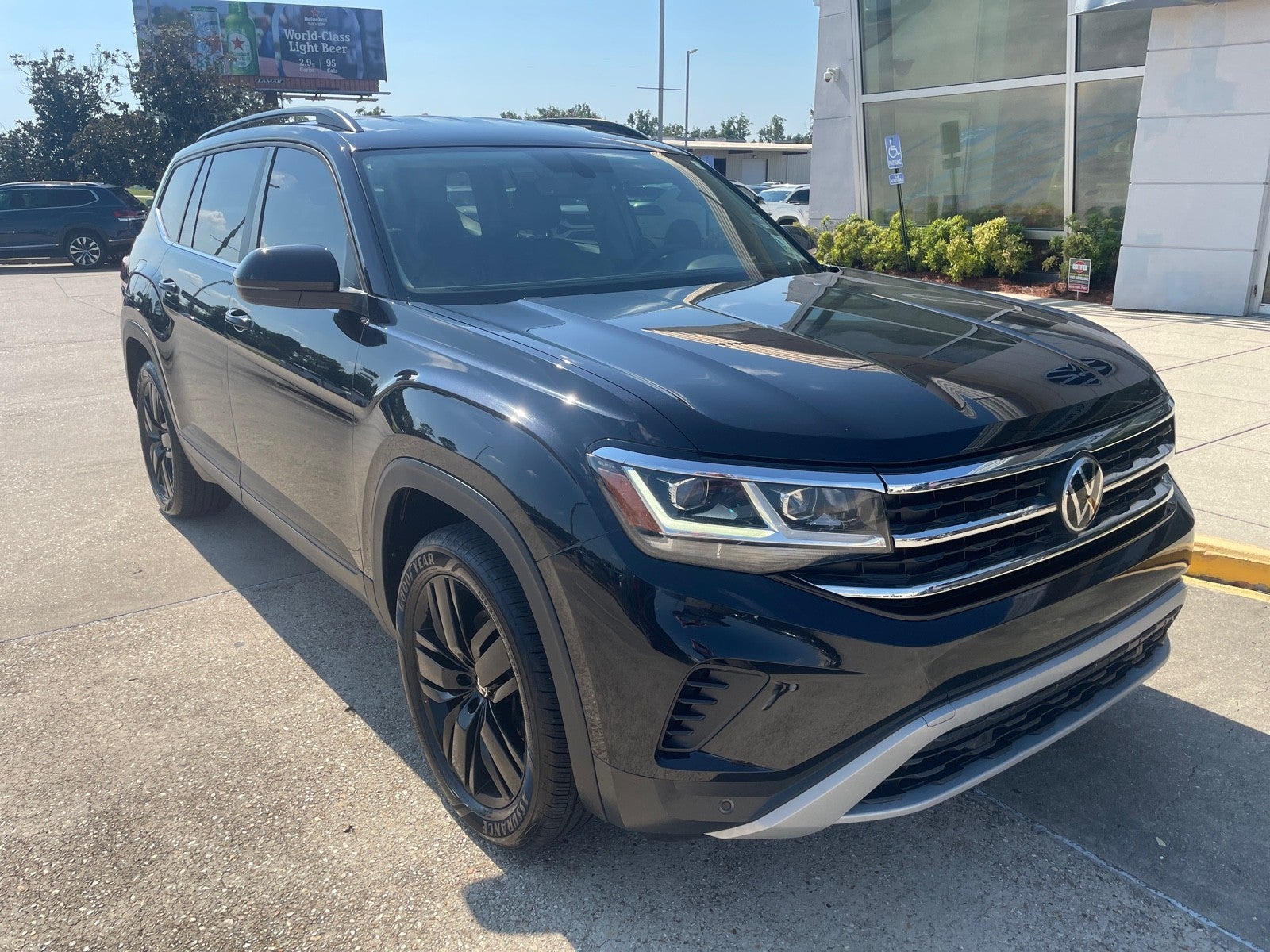 2022 Volkswagen Atlas 3.6L V6 SE w/Technology