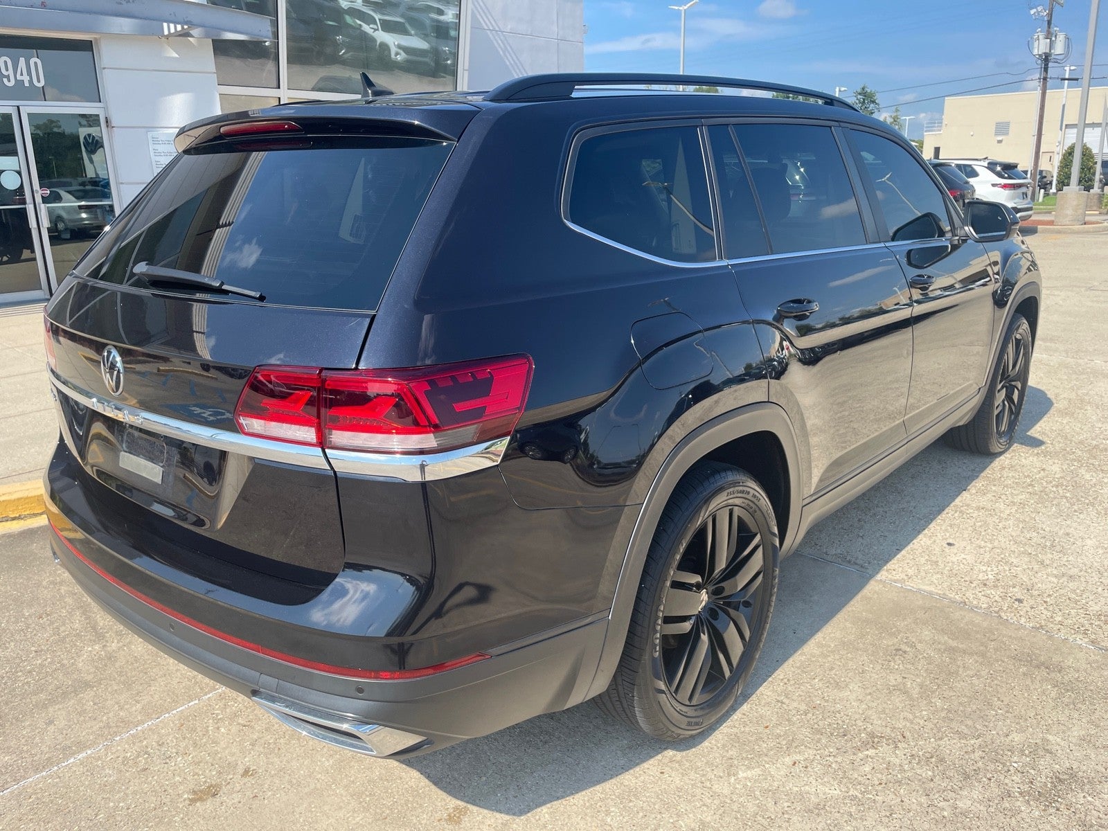 2022 Volkswagen Atlas 3.6L V6 SE w/Technology