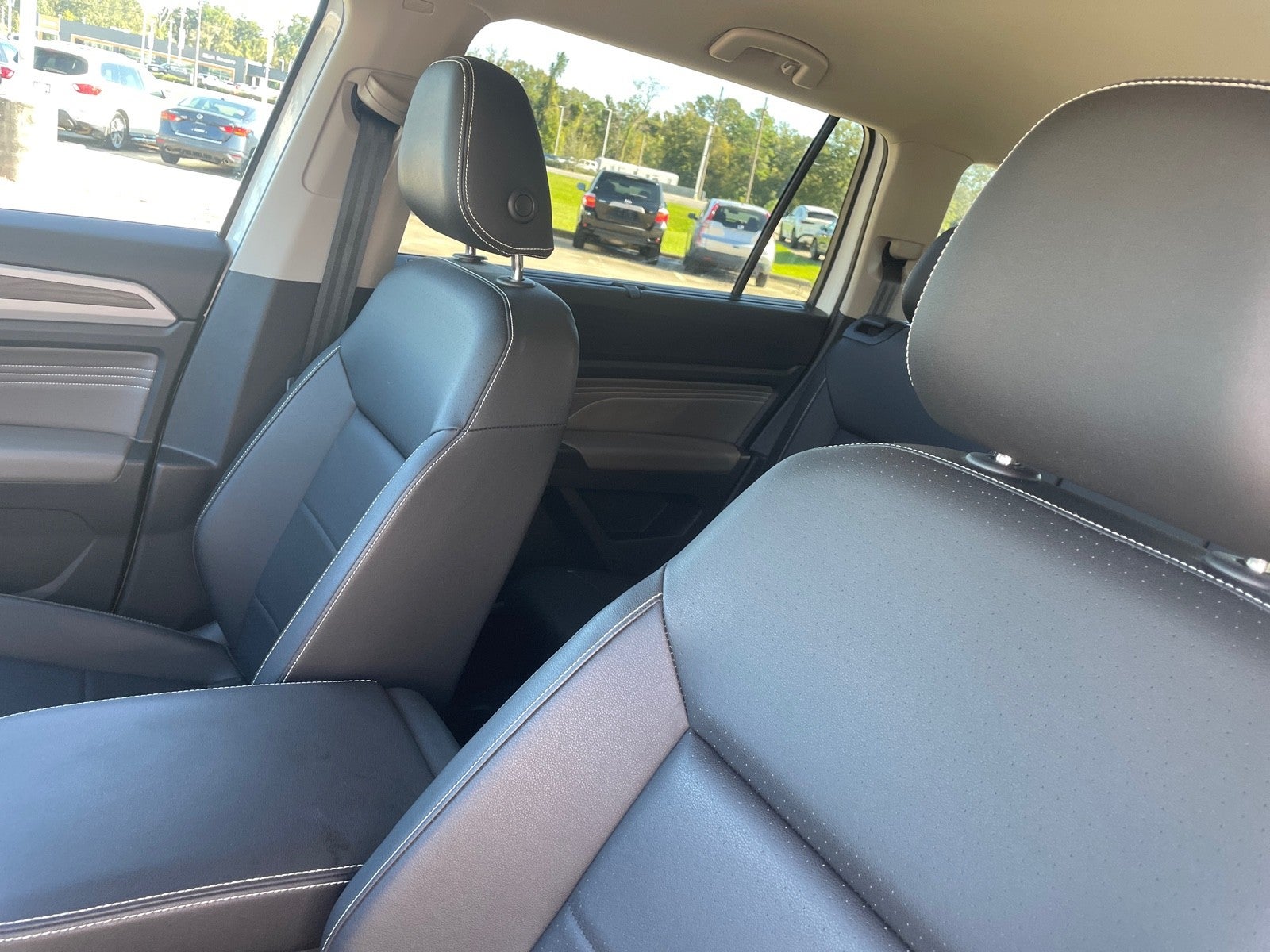 2023 Volkswagen Atlas 3.6L V6 SE w/Technology