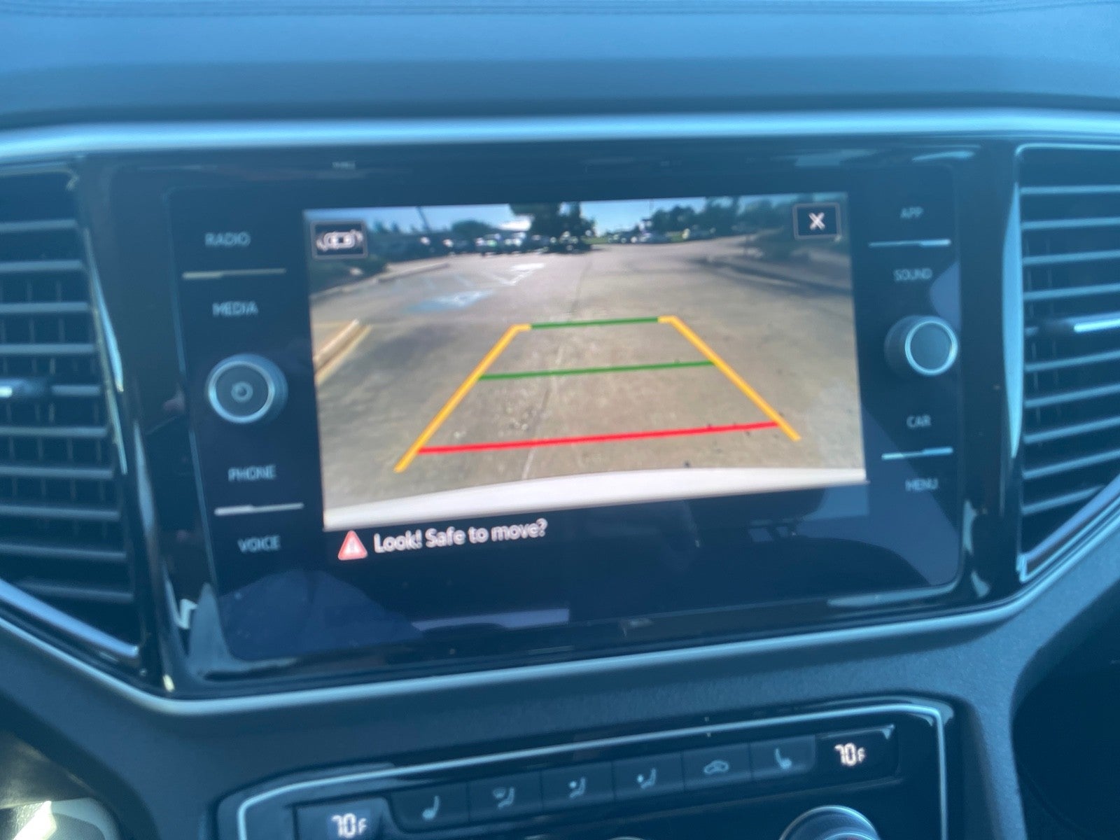 2023 Volkswagen Atlas 3.6L V6 SE w/Technology