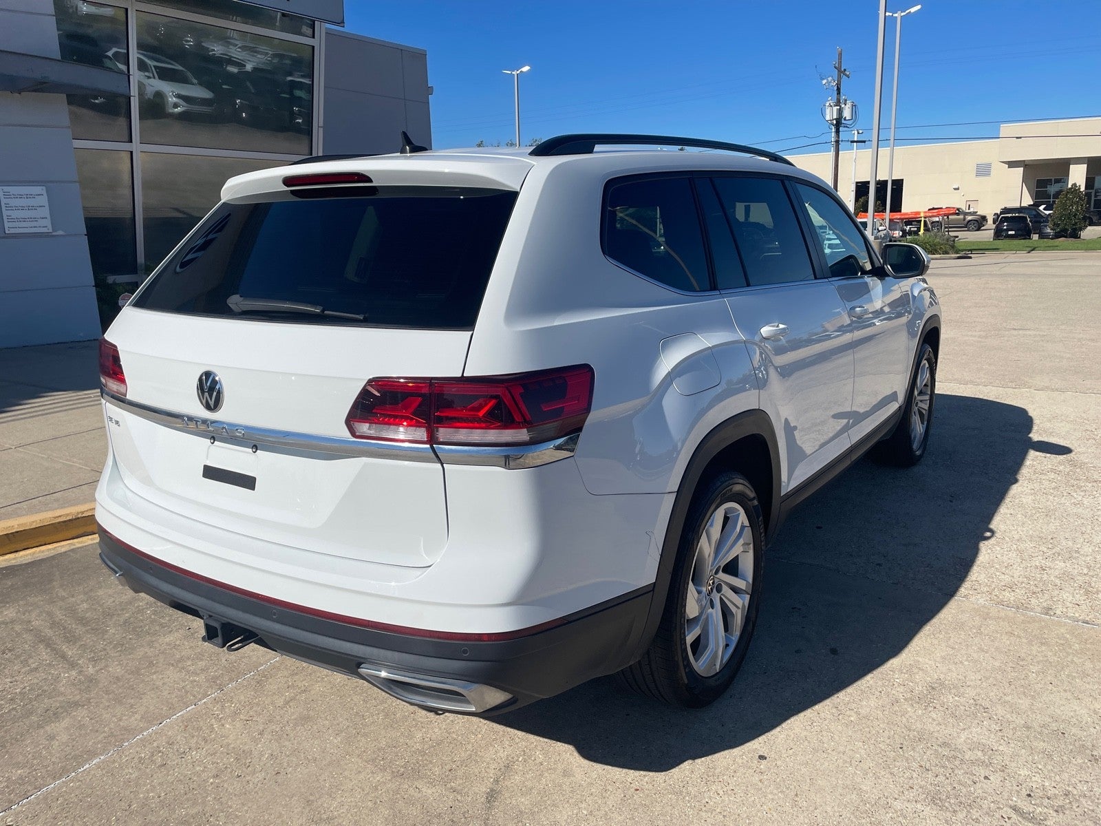 2023 Volkswagen Atlas 3.6L V6 SE w/Technology