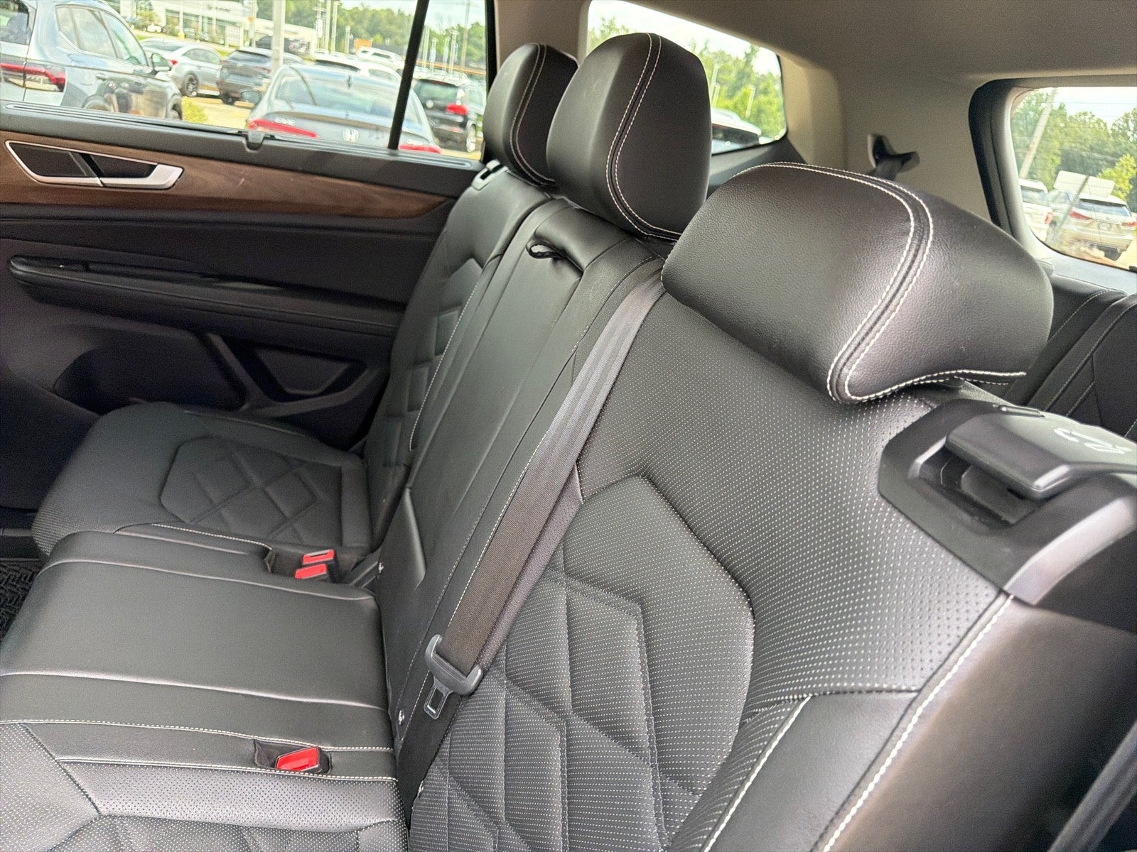 2024 Volkswagen Atlas 2.0T SE w/Technology