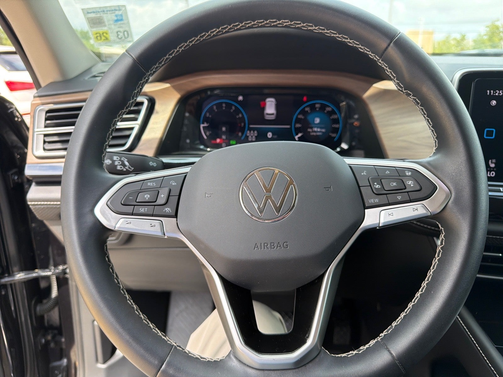 2024 Volkswagen Atlas 2.0T SE w/Technology