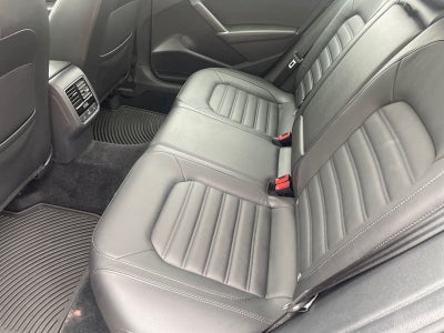 2017 Volkswagen Passat 1.8T SEL Premium