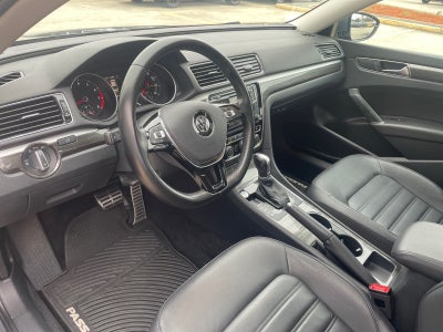 2017 Volkswagen Passat 1.8T SEL Premium