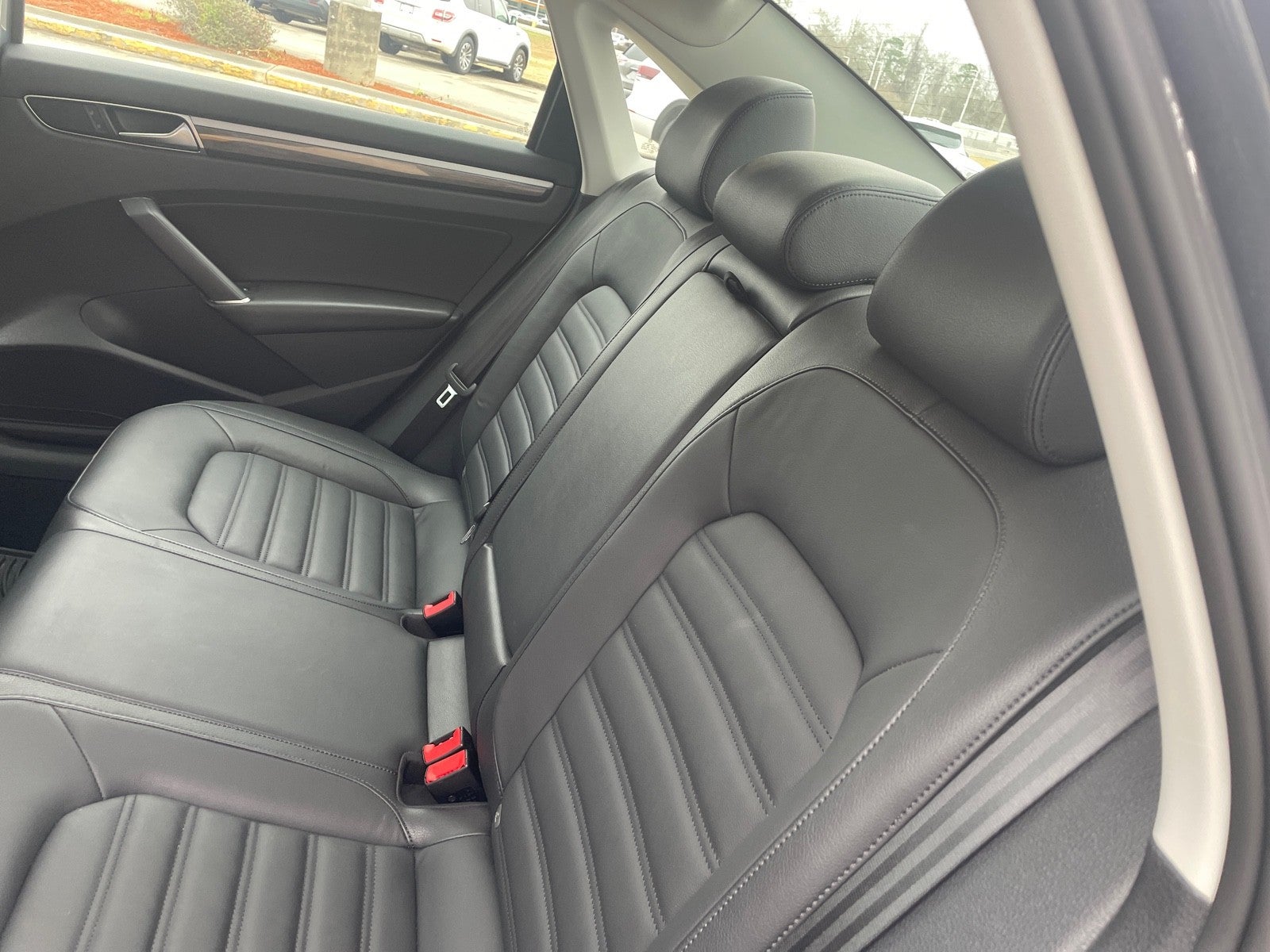 2017 Volkswagen Passat 1.8T SEL Premium