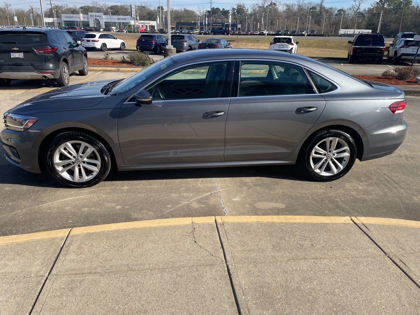 2020 Volkswagen Passat 2.0T SE