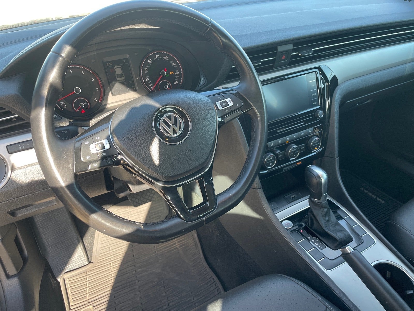 2020 Volkswagen Passat 2.0T SE