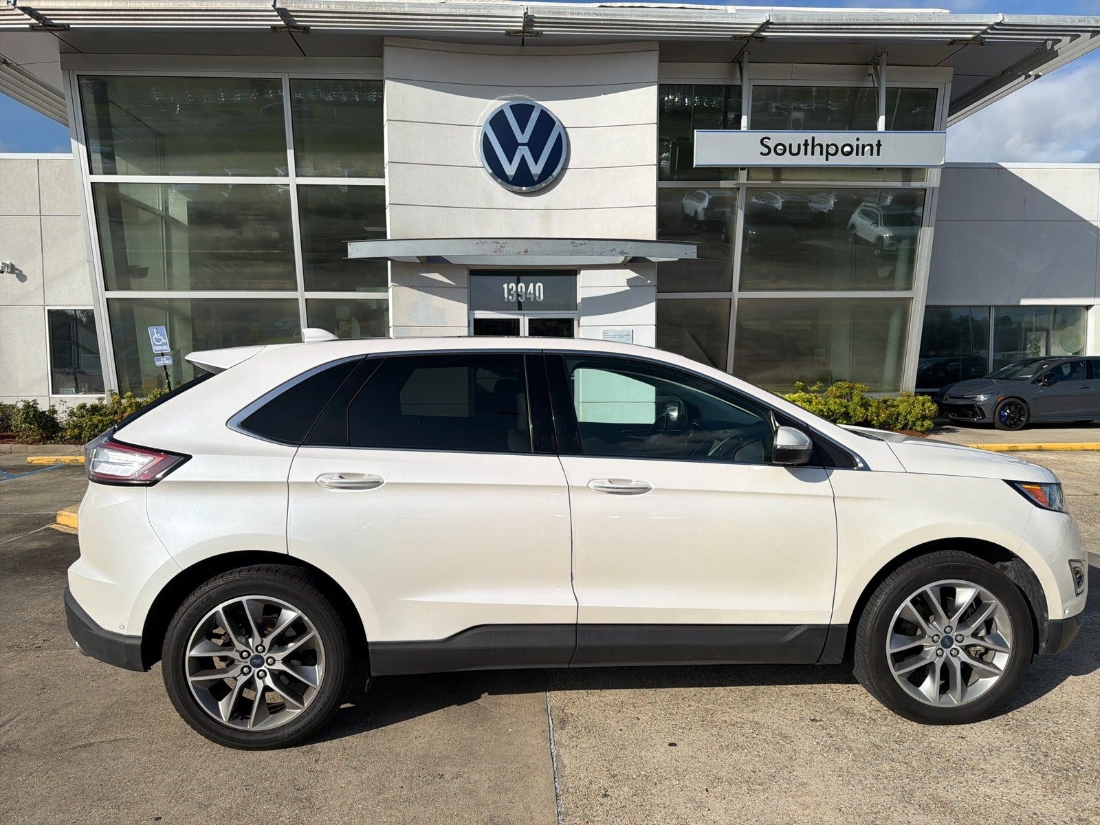 2016 Ford Edge Titanium