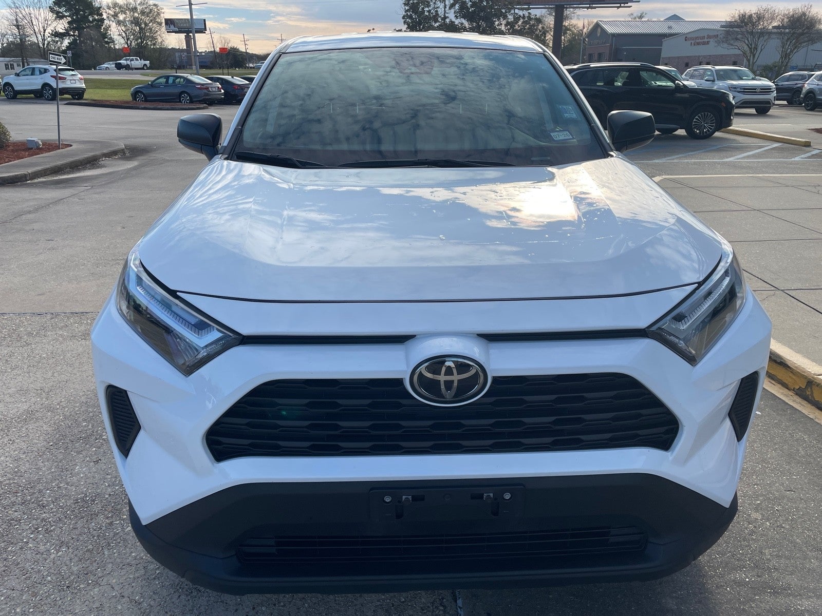 2024 Toyota RAV4 LE