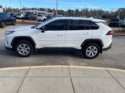 2024 Toyota RAV4 LE