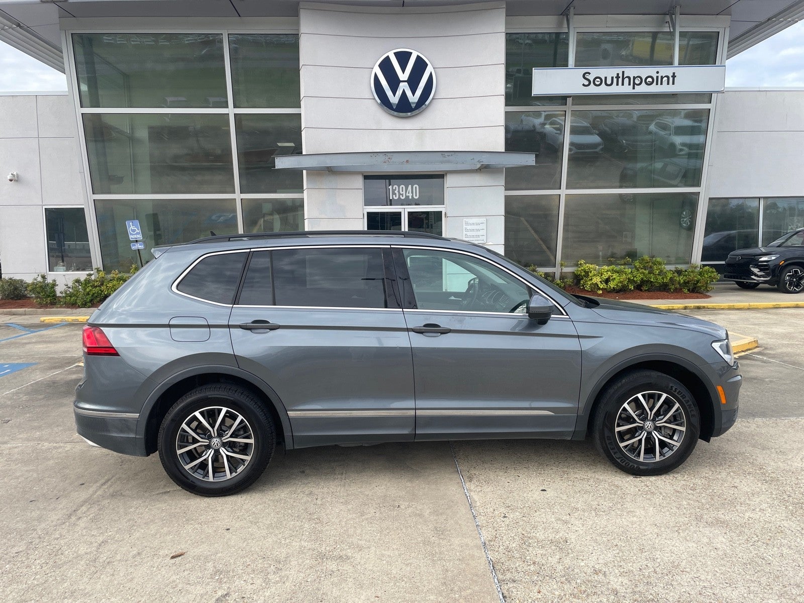 2020 Volkswagen Tiguan SE
