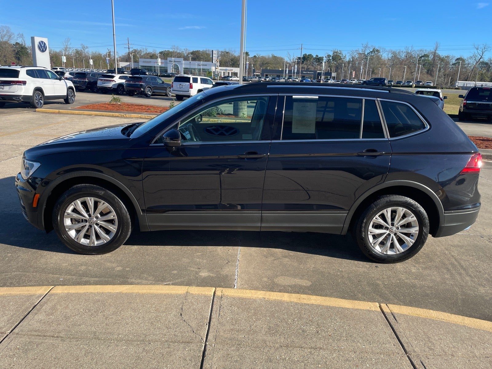 2019 Volkswagen Tiguan SE