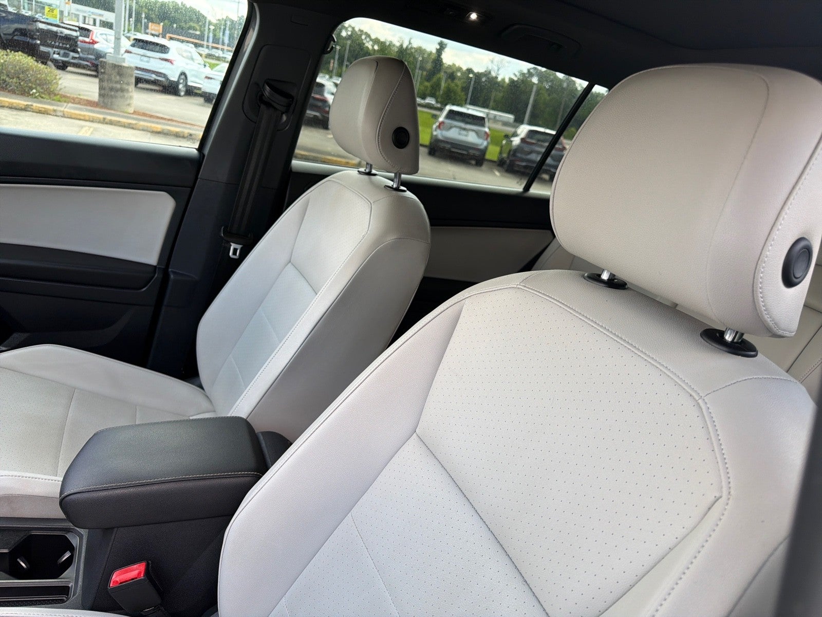 2021 Volkswagen Tiguan SE R-Line Black