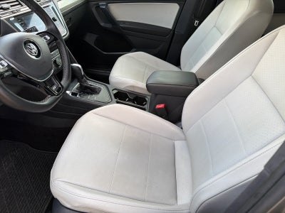 2021 Volkswagen Tiguan SE R-Line Black